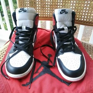 2012 NIKE AIR JORDAN 1 RETRO HIGH OG BLACK TOE